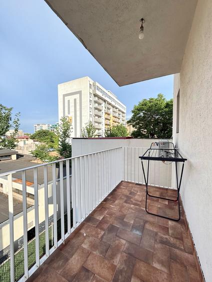 Apartament cu 2 camere decomandat în Viilor