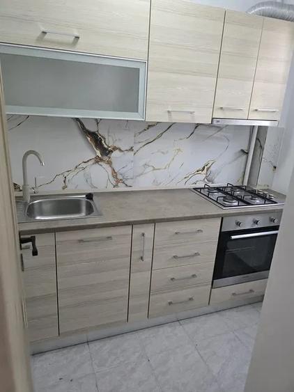Garsonieră semidecomandată, mobilată în Basarabia