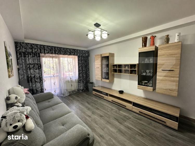 Apartament cu 4 camere în Micro 17