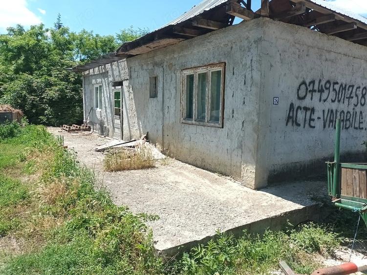 Casă cu Teren 847 Mp în Tisa