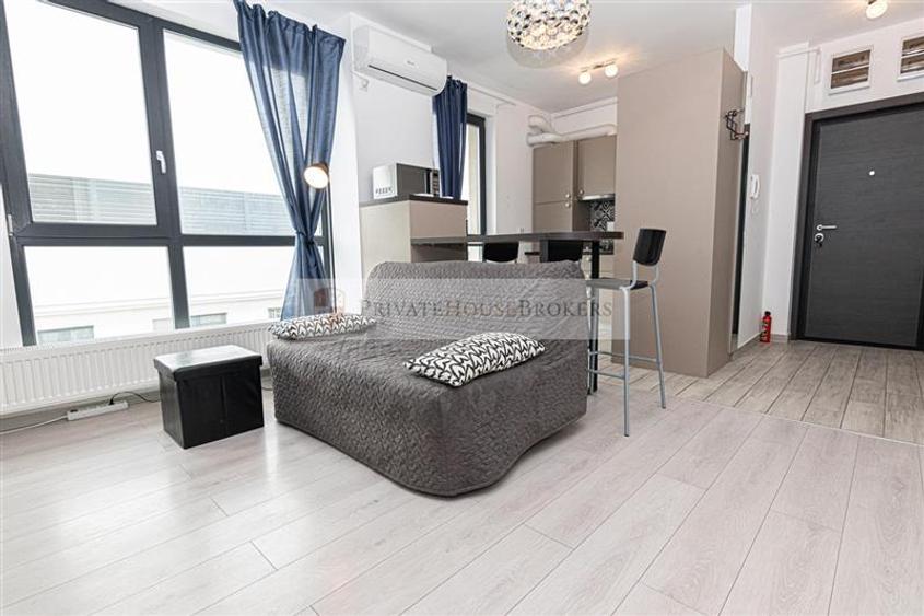 Apartament cu 2 camere semidecomandat, mobilat în Pipera