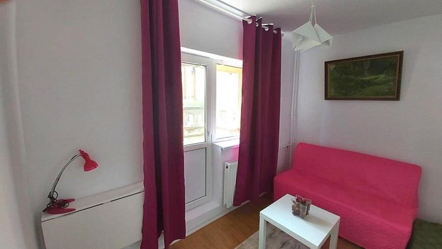 Apartament cu 3 camere în Armeneasca