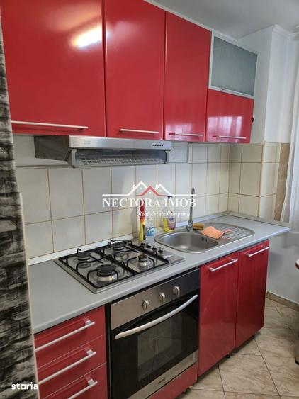 Apartament cu 3 camere decomandat în Orașul Nou