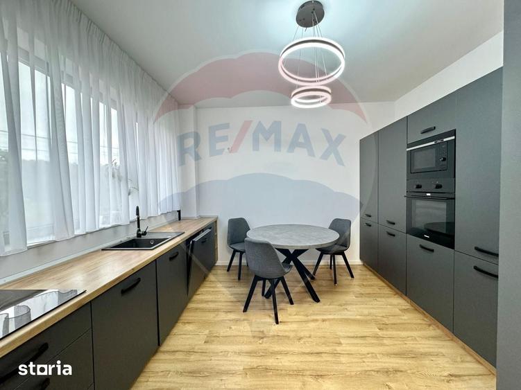 Casă cu 4 camere cu Teren 180 Mp în Borhanci