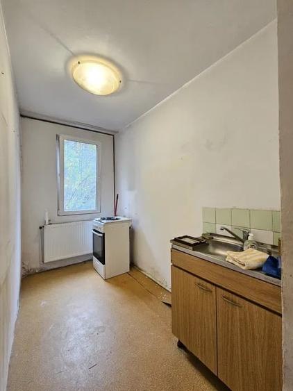 Garsonieră decomandată în Drumul Taberei