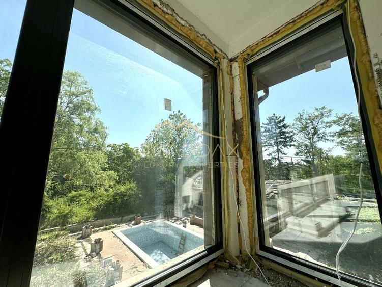 Casă individuală cu 13 camere cu Piscina în Snagov