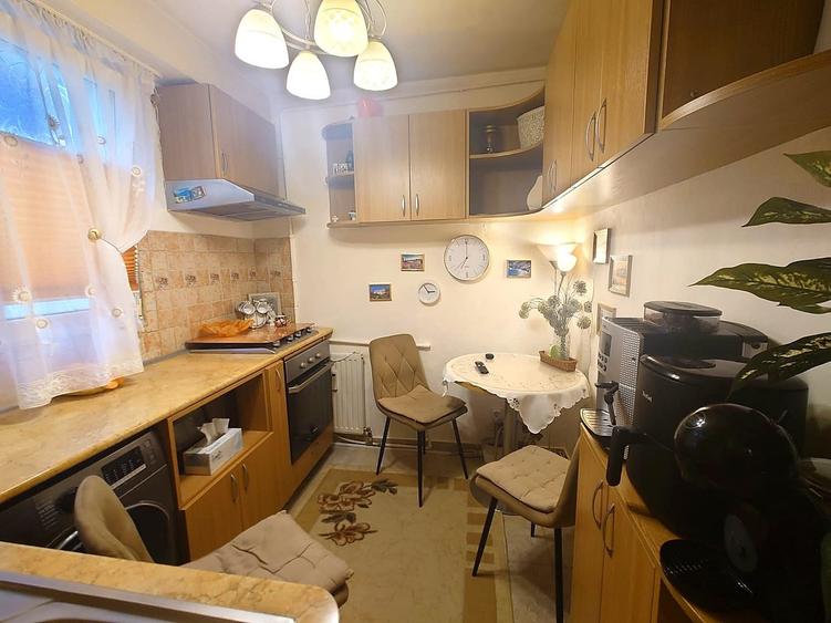 Apartament cu 2 camere decomandat, mobilat în Drumul Taberei
