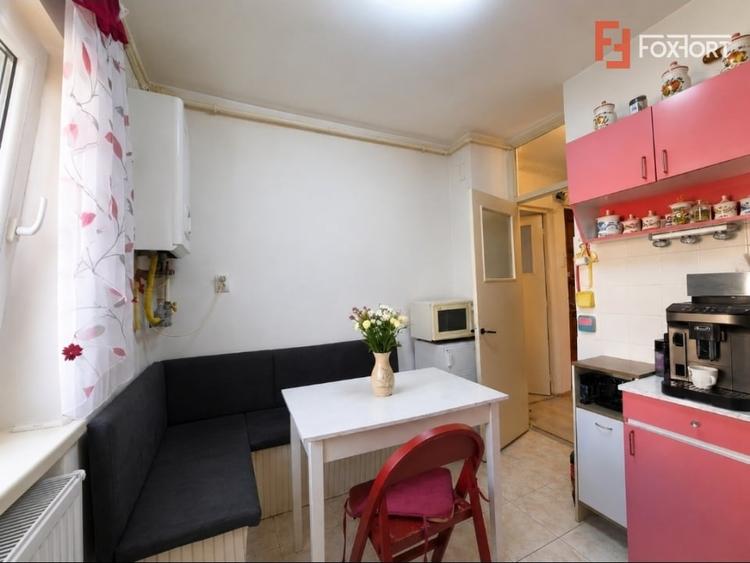 Apartament cu 2 camere decomandat, mobilat în Micălaca
