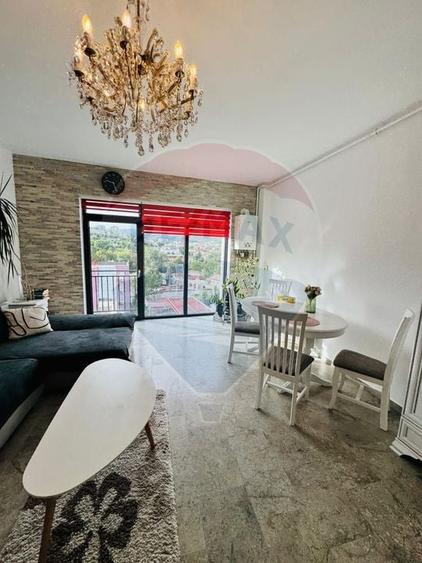 Apartament cu 2 camere semidecomandat, mobilat în Mănăștur