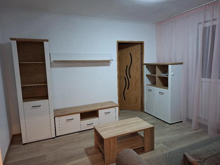 Apartament cu 2 camere nedecomandat în Podu Roș