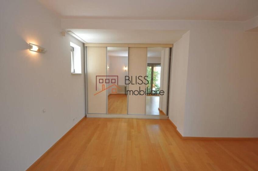 Casă cu 6 camere cu Garaj în Băneasa