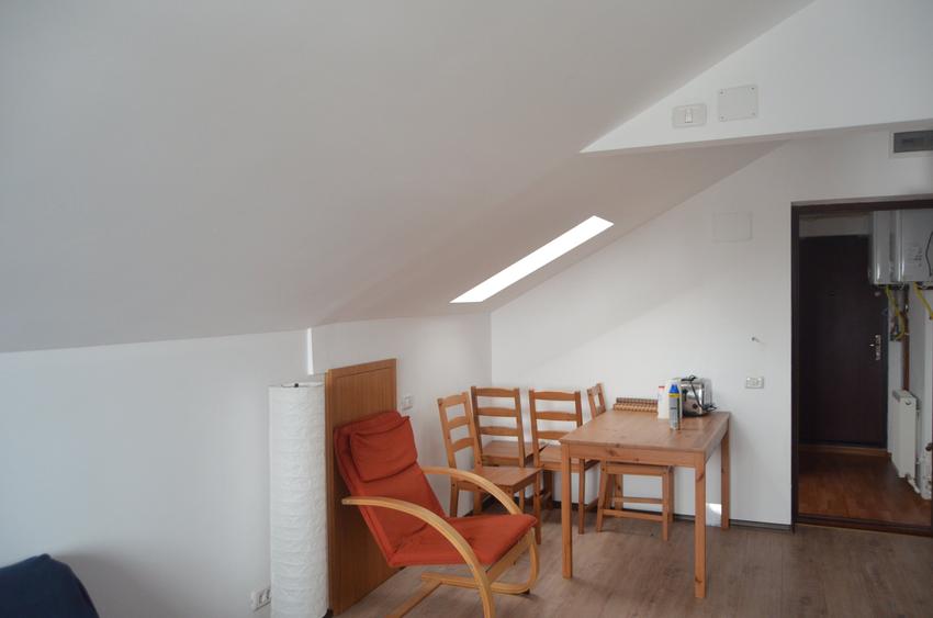 Apartament cu 2 camere decomandat în Bușteni
