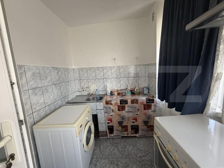 Garsonieră decomandată, mobilată în Debarcader