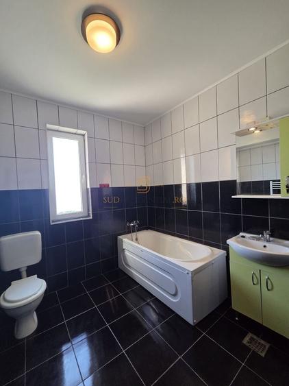 Apartament cu 2 camere semidecomandat, mobilat în 1 Decembrie