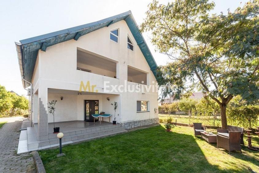 Casă cu 5 camere cu Teren 5000 Mp în Dârmănești