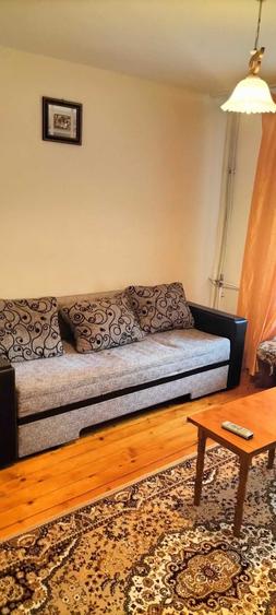 Garsonieră decomandată în Far