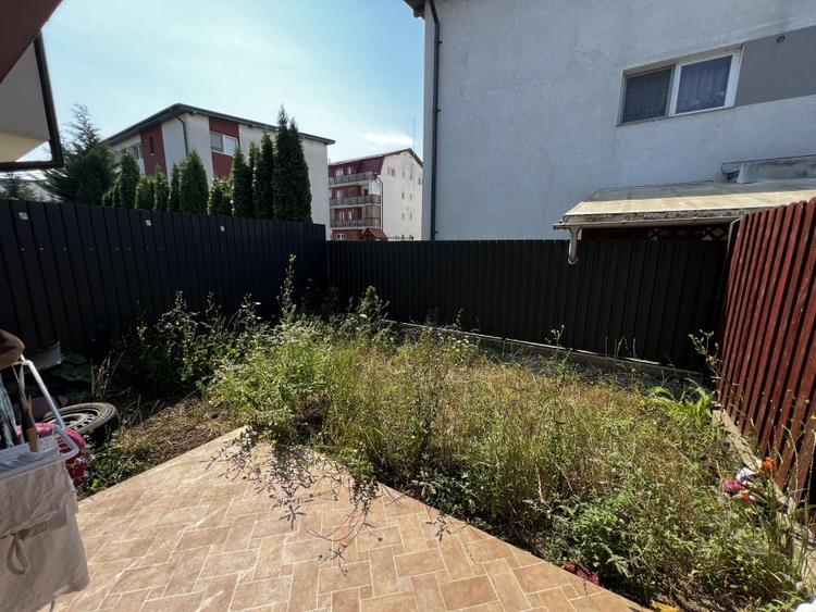 Duplex cu 4 camere cu Canalizare în Florești