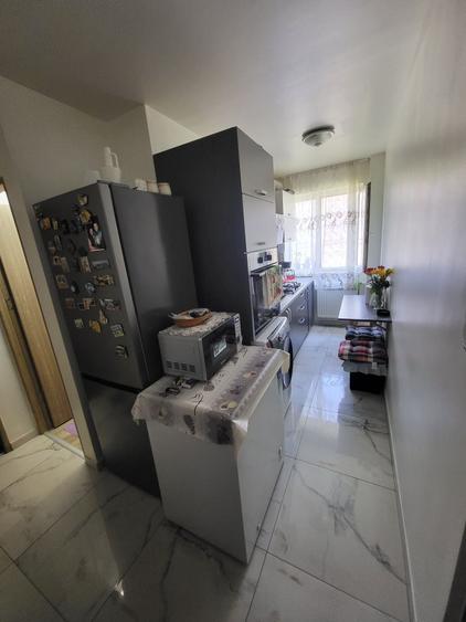 Apartament cu 2 camere semidecomandat în Valenta