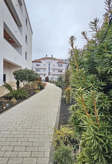 Apartament cu 3 camere decomandat în Brașovul Vechi