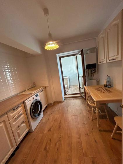 Apartament cu 4 camere decomandat în Păcurari