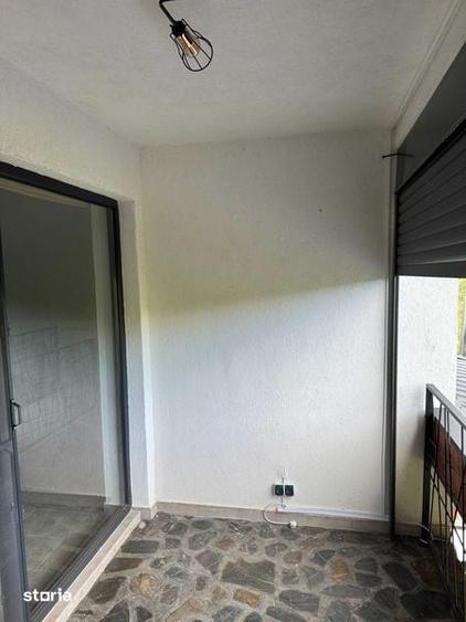 Casă cu 4 camere cu Teren 136 Mp în Vișinești