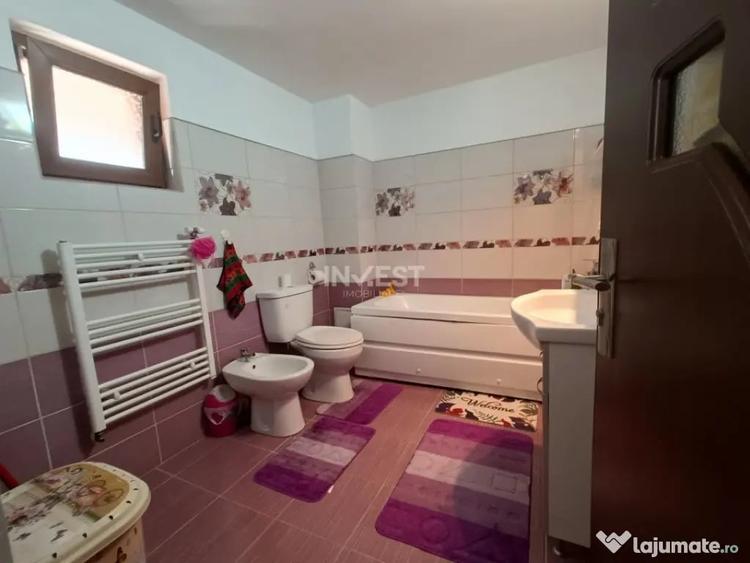 Casă cu 5 camere cu Teren 500 Mp în Tomești
