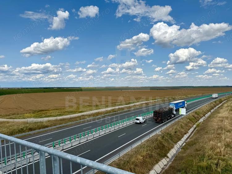 Teren de 9656 mp, în Pielești