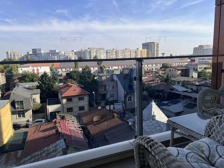 Garsonieră decomandată, mobilată în Dristor