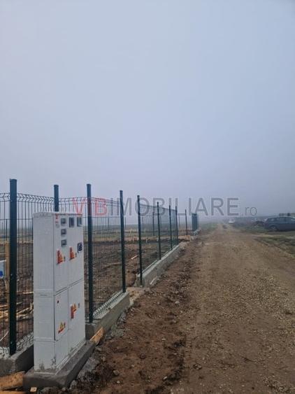 Teren intravilan de 500 mp, în Izvorani