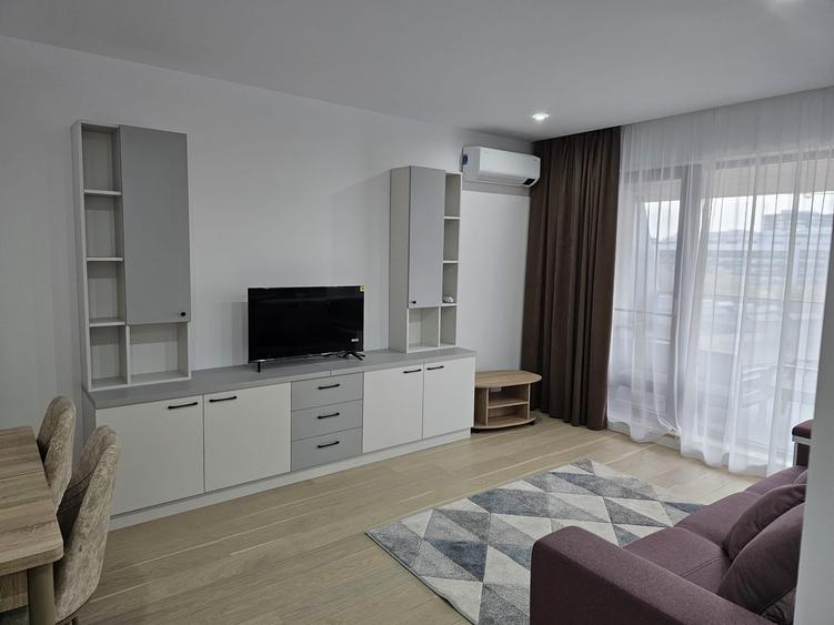 Apartament cu 2 camere decomandat în Aviației
