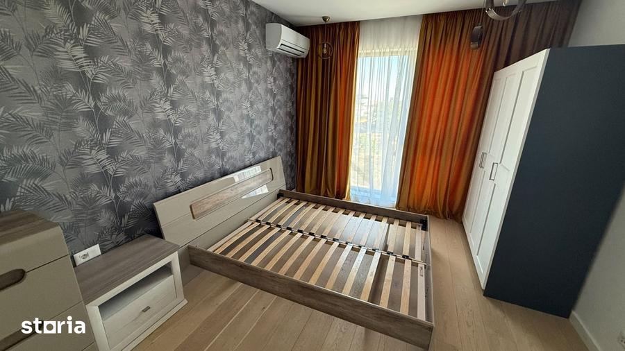 Apartament cu 4 camere decomandat în Pipera