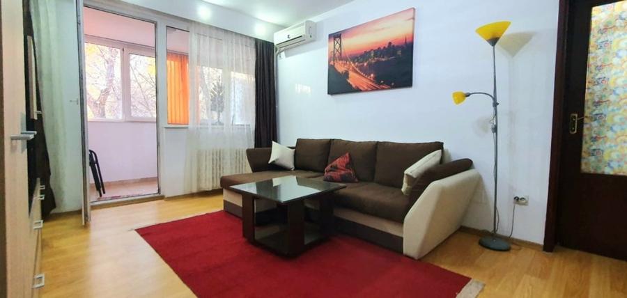 Apartament cu 2 camere semidecomandat în Berceni