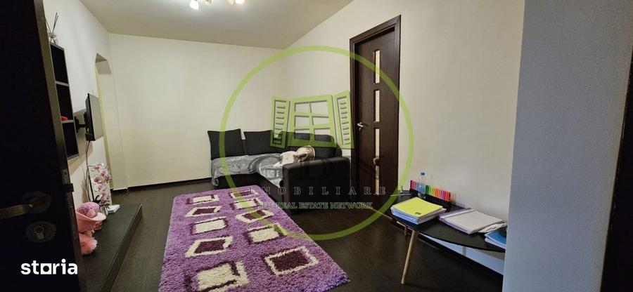 Apartament cu 2 camere semidecomandat, mobilat în Valea Rosie
