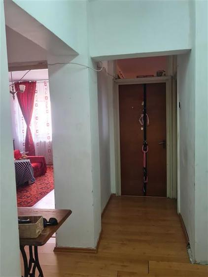 Apartament cu 3 camere decomandat, mobilat în Răcădău