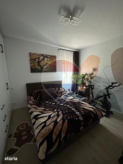 Casă cu 5 camere cu Teren 2325 Mp în Bosanci