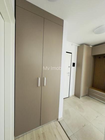 Apartament cu 2 camere de inchiriat in zona Tractorul langa Coresi Mall la Top City cu boxa si loc de parcare - 1