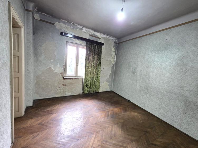 Casă individuală cu 3 camere cu Teren 300 Mp în Foișorul de Foc