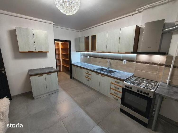 Apartament cu 3 camere decomandat în Splaiul Independenței