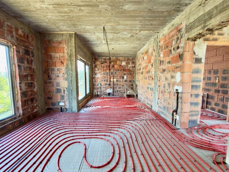 Casă individuală cu 5 camere cu Teren 400 Mp în Ultracentral