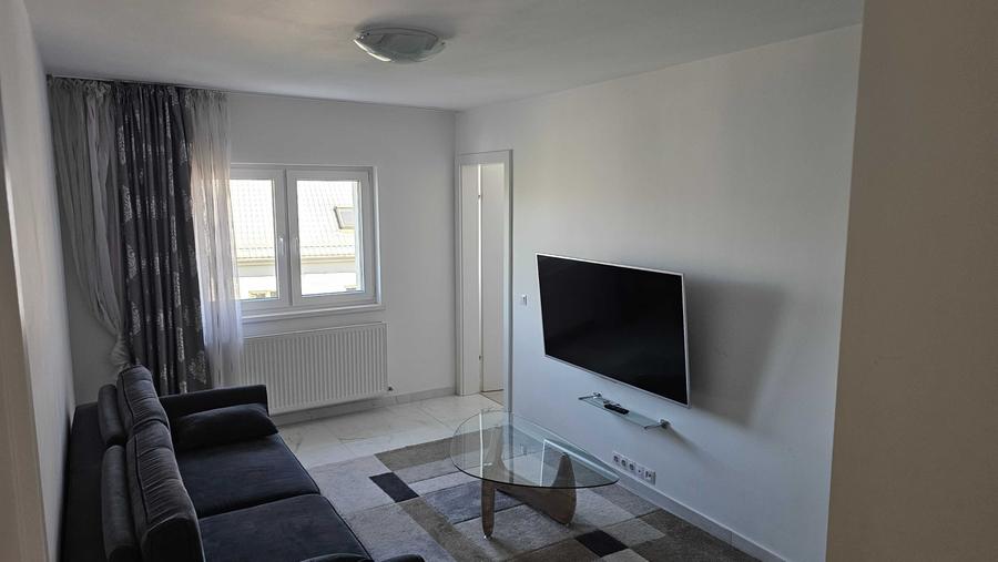 Apartament cu 4 camere decomandat în Zorilor
