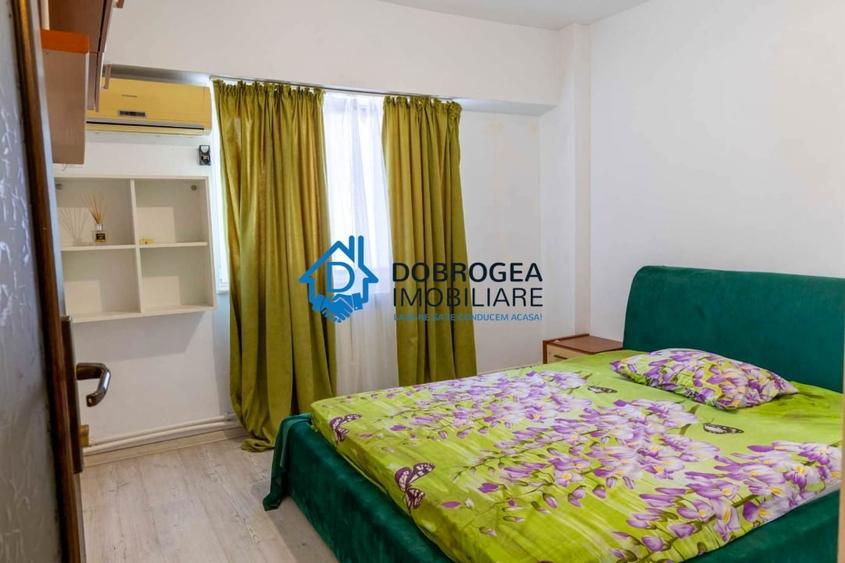 Apartament cu 3 camere decomandat, mobilat în Pelican