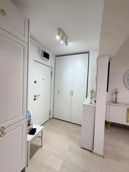 Apartament 3 camere | Complet renovat | Totul NOU | Titu - 3