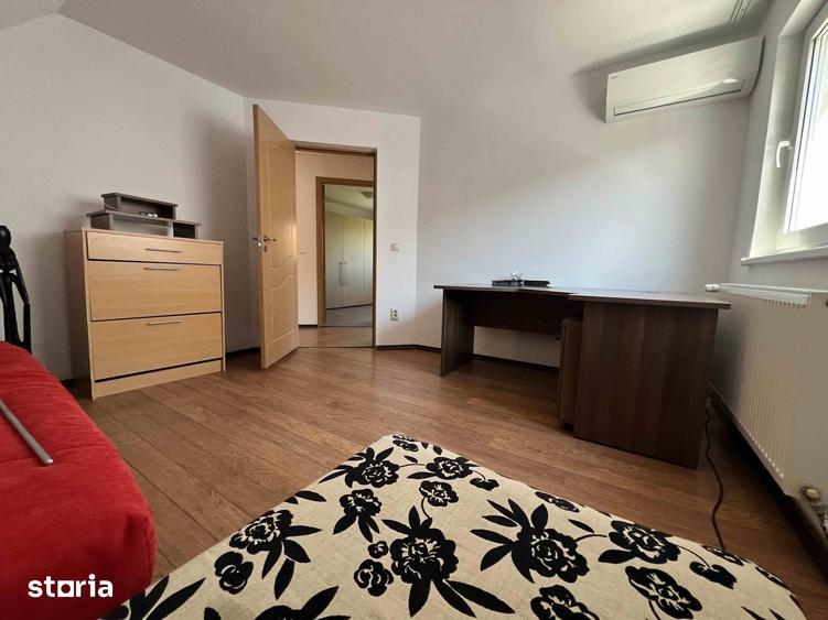 Casă cu 4 camere cu Teren 246 Mp în Florești