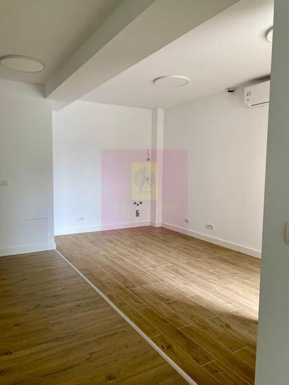 Apartament cu 4 camere decomandat în Rosetti