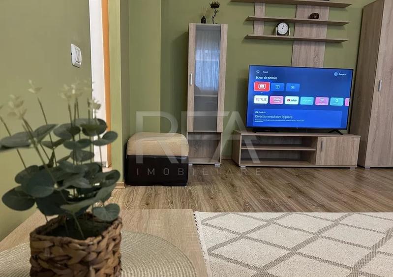 Apartament cu 2 camere semidecomandat, mobilat în Timpuri Noi