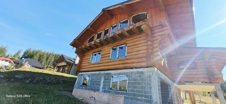 Casă cu Teren 1450 Mp în Central