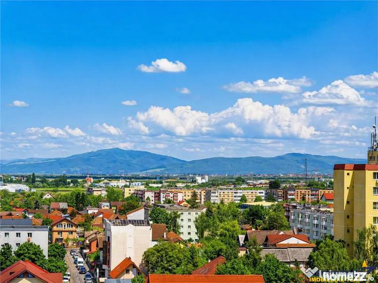 Apartament cu 3 camere semidecomandat în Vlahuță