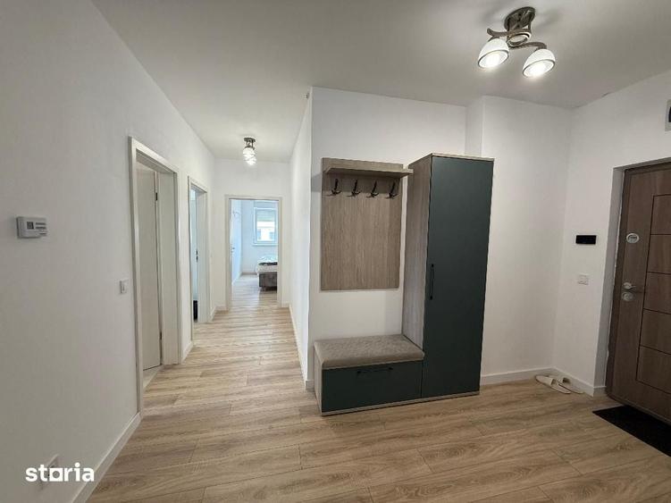 Apartament cu 3 camere în Cetate