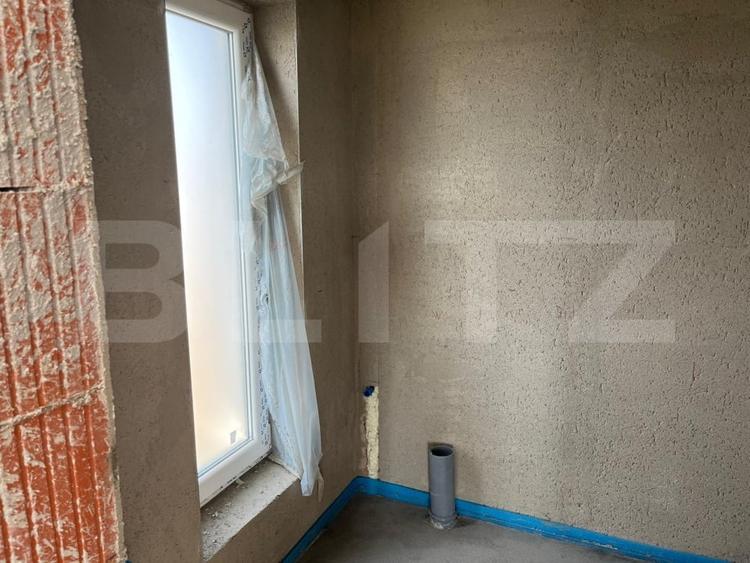 Casă individuală cu 4 camere cu Canalizare în Sântandrei
