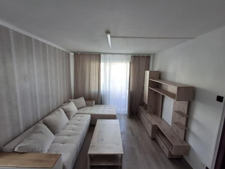 Apartament cu 2 camere semidecomandat în Giurgiului